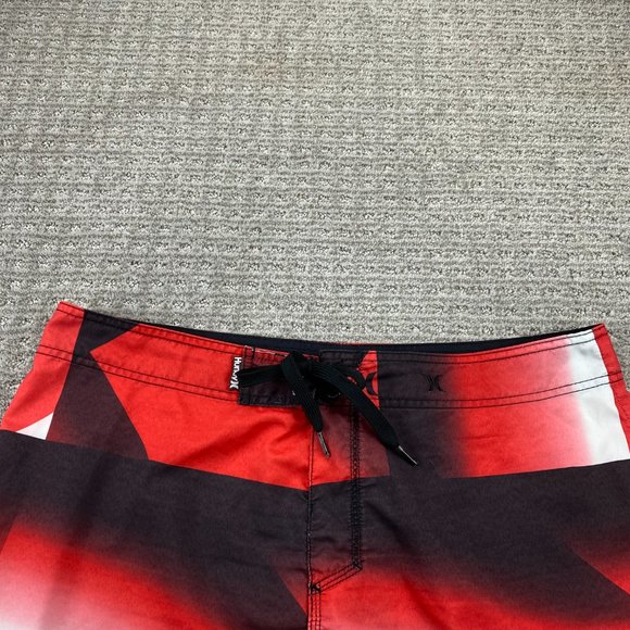 Hurley Swim Trunks Men 36 Red Black Bathing Suit Board Shorts Embroidered Logo - Picture 4 of 14